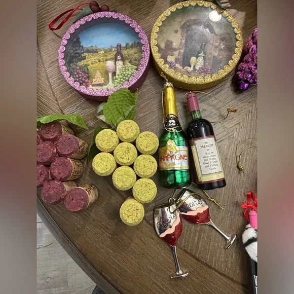 Assorted Wine and Grape Christmas Tree Ornament Set 32 Pieces - Picture 6 of 15